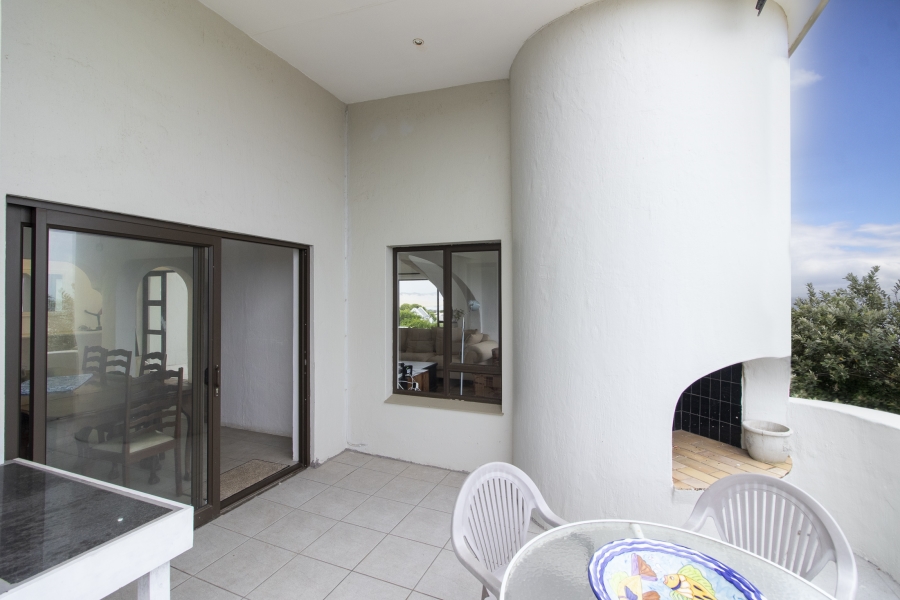 6 Bedroom Property for Sale in West Beach Eastern Cape